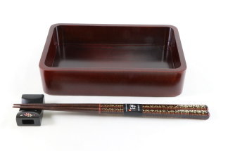 木地呂塗の弁当箱と箸